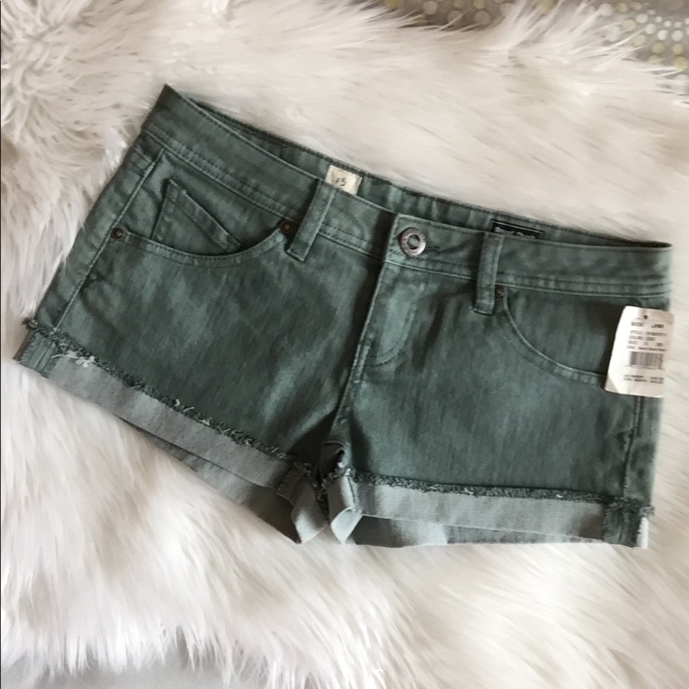 NWT Volcom shorts